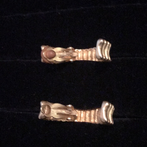 🟠 Givenchy Earrings - Gold Tone Clip Ons - Picture 8 of 12